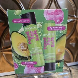 Matrix Green and Pink Women Hair Shampoo